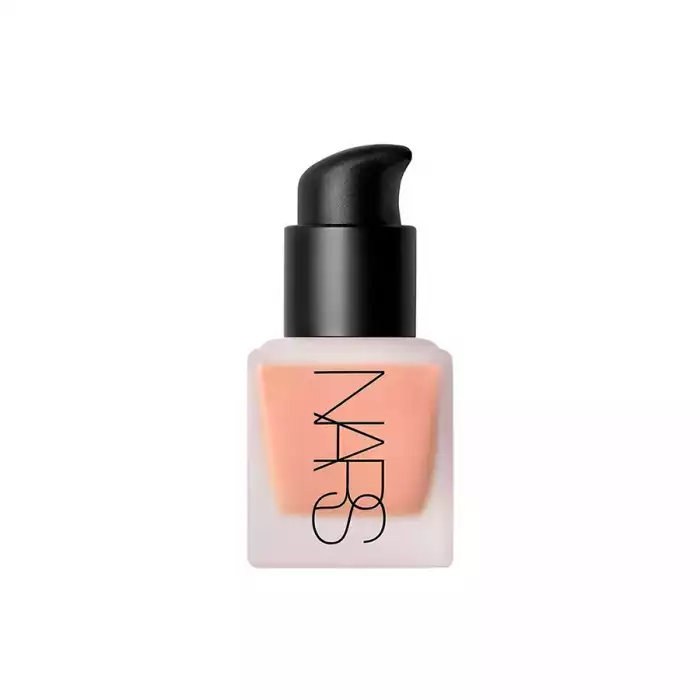 Liquid blush effortlessly glides on skin for a lasting, natural-looking glow. The uniquely buildable and blendable formula allows you to create your perfect cheek color by using anywhere from one drop to a full pump. Ide | Veela Beauty Liquid blush effortlessly glides on skin for a lasting
