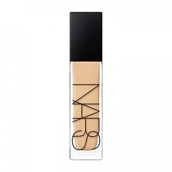 A buildable, full-coverage long-wearing foundation that is