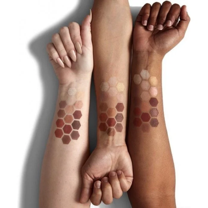 تقدم NYX Professional Makeup لوحة NYX Ultimate