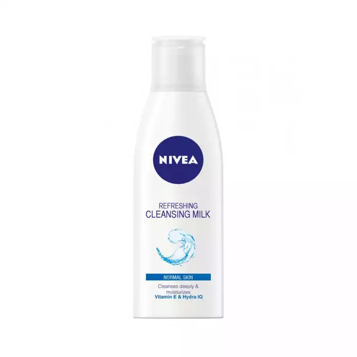 Nivea Refreshing Cleansing Milk 200ml.Refreshing Cleansing Milk cleanses efficiently yet gently and keeps skin smooth and supple by respecting its natural moisture balance. As a result, the skin is gently cleansed and h | Veela Beauty Nivea Refreshing Cleansing Milk 200ml | فييلا
