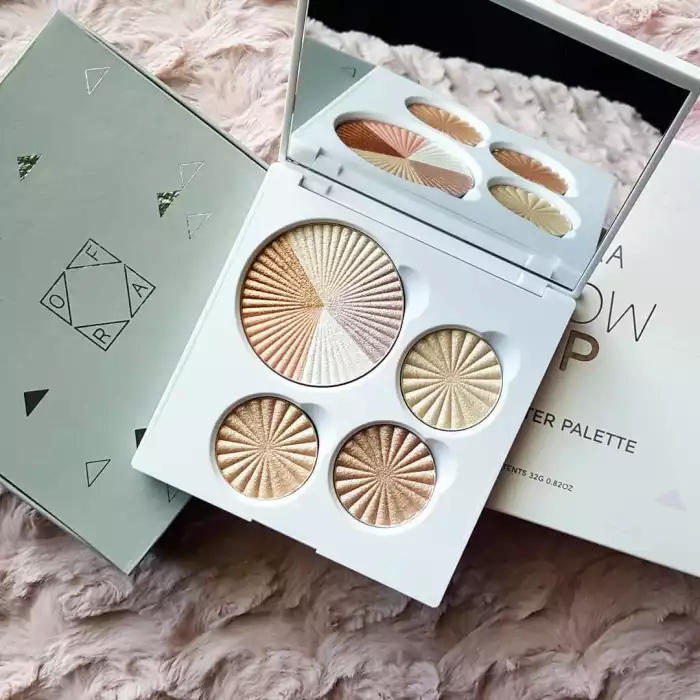 Try this palette from Ofra with its elegant bronze and light colors enjoy these glowing bronze colors as a final touch on your eyeshadow and cheeks Apply the light highlighter on the upper side of your cheekbones, to hig | Veela Beauty Ofra Glow Up Highlighter Palette Multicolor,it contains 4