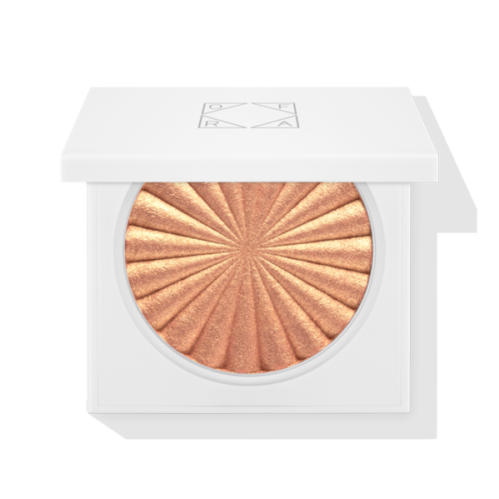 Bali is a golden highlight with peach undertones You’re a 24/7 glow getter in our plush, pearl pigment highlighters that capture the light in all the right spots and illuminate all your fave features. OFRA highlighters g | Veela Beauty Ofra Bali Highlighter Palette has a soft texture and is