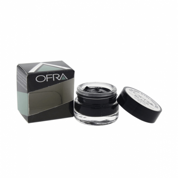 Create a seductive, radiant look with the Radiant Eye Kohl Gel. It comes in a black gel texture that lasts all day long. An ideal choice for an attractive, sparkling eye look. | Veela Beauty It has a gel texture, it has a long lasting hold, it gives
