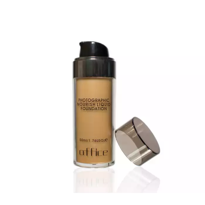 adopts the natural milk elements as its base, and blended with super-fine powder, it is soft smooth refreshing, and enjoy good permeability, can be used to create the transparent and crystal make-up effect it is natural | Veela Beauty | فييلا بيوتي