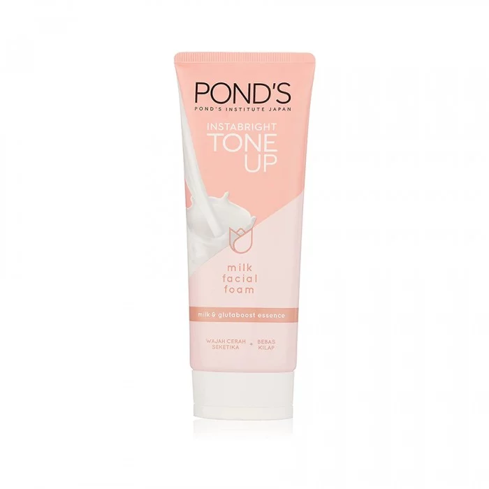 It’s Pond’s first ever skin brightening milk facial cleanser that offers instantly bright skin after every wash. It gives moisture and provides instant facial skin brightening after cleansing with soft whip lather, enric | Veela Beauty It’s Pond’s first ever skin brightening milk facial