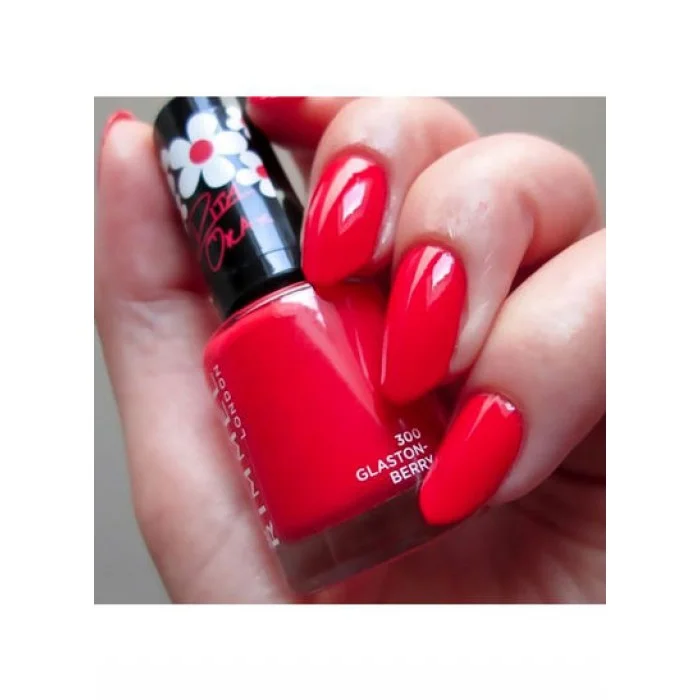 Rimmel London Super Shine Nail Polish 300 Glaston Berry
It