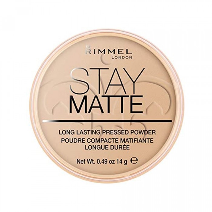 -Sport an attractive look for long by using the Rimmel