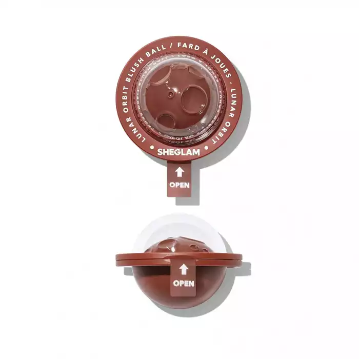 Sheglam Lunar Orbit Blush Ball Astrid
Key Benefits:Natural Radiance: Adds a luminous, natural-looking flush to your cheeks Sheglam Lunar Orbit Blush Ball Astrid
Key Benefits:Natural Radiance: Adds a luminous, natural-looking flush to your cheeks