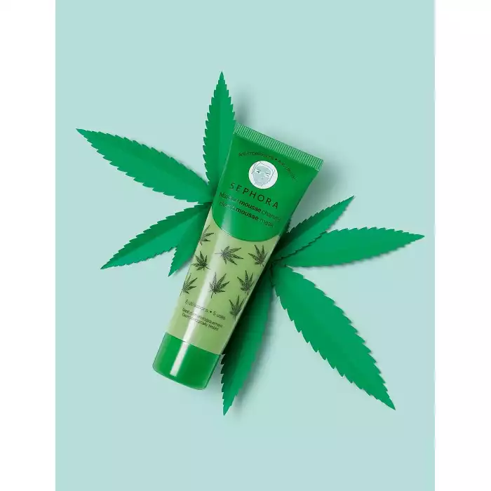 A Face Mask Enriched With Hemp Mousse To Target Blemishes. Peppermint Gum Mask: ItS Easy! 1. Apply A Thin Layer To Dry Skin And Leave For 10 Minutes. 2. Exfoliate By Massaging Your Face Then Rinse With Lukewarm Water. | Veela Beauty A Face Mask Enriched With Hemp Mousse To Target Blemishes |