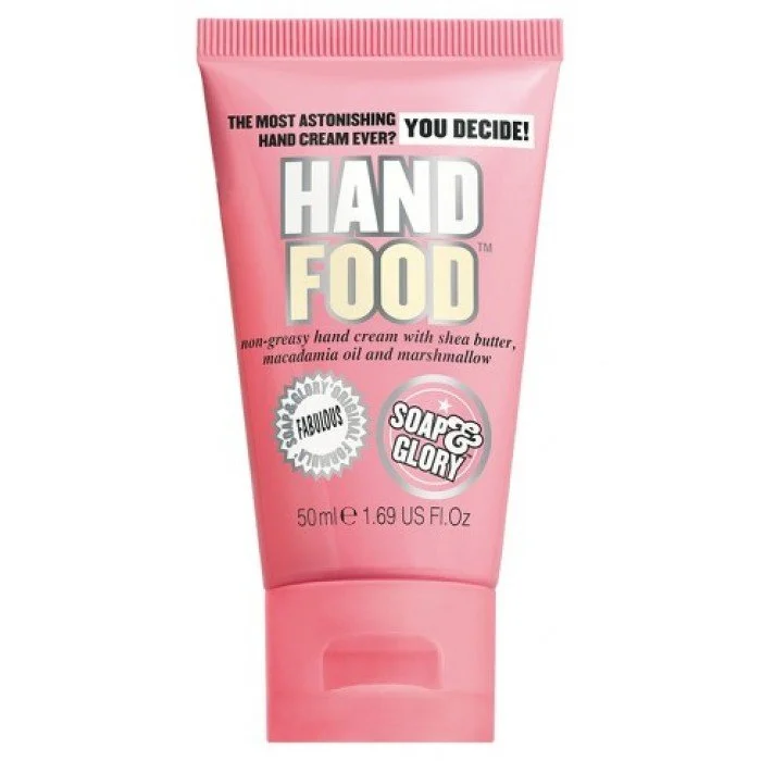 مدهش! الحائز على جائزة! منتجنا الصغير الأسطوري HAND FOOD ™ (الآن في عطر Sweet-lime SUGAR CRUSH ™ الذي لا يقاوم) هو كريم اليدين الأكثر مبيعًا من بوتس *. لذا ثق بنا ، أيتها الفتيات ، إذا كنت تريد أيادي ناعمة وممتعة ، فأنت | فييلا بيوتي مدهش | فييلا بيوتي