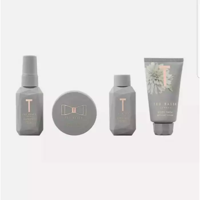 Ted Baker Pretty Harmony Set. Unwind with this splendid set of Pretty Harmony minis, including Body Wash, Body Soufflé, Bubble Bath, and Body Spray. This gift indulgently blends notes of juicy green apple and delicate w | Veela Beauty Ted Baker Pretty Harmony Set | فييلا بيوتي