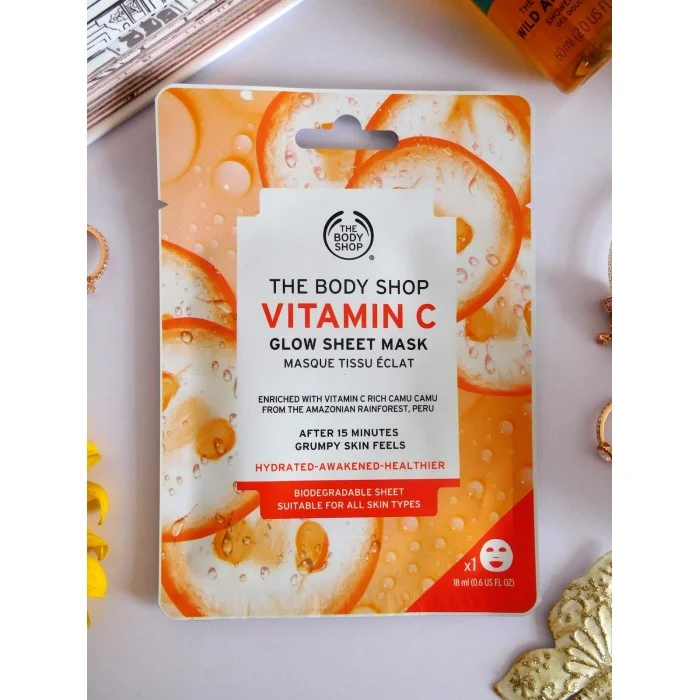 Reveal hydrated, radiant-looking skin in just 15 minutes with our vegan Vitamin C Glow Sheet Mask. Enriched with vitamin C-rich Camu Camu and Community Fair Trade organic aloe vera, this mask reveals your natural-looking | Veela Beauty Reveal hydrated, radiant-looking skin in just 15 minutes