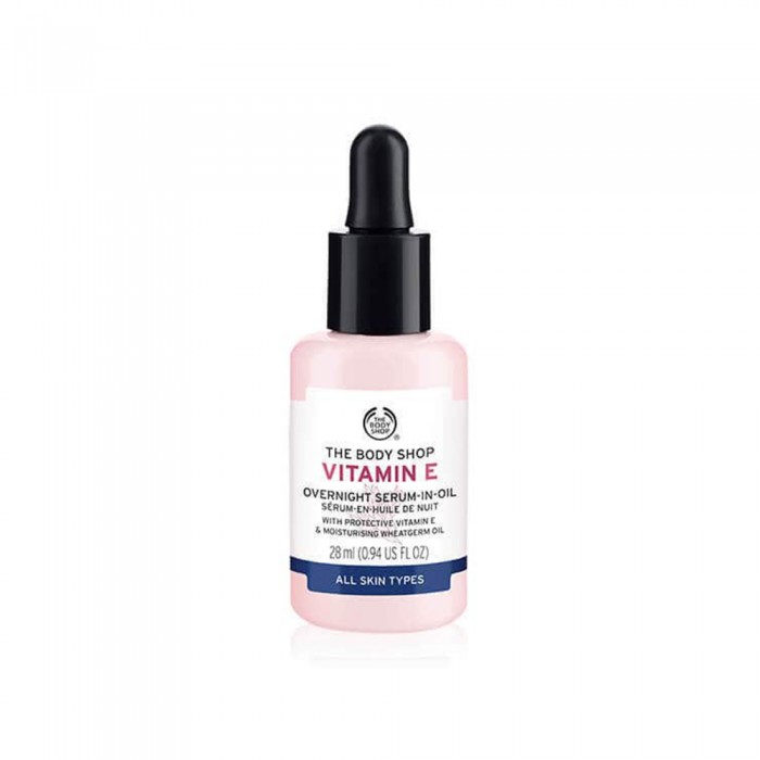 Awaken to restored and nourished skin with this innovative lightweight non-greasy serum-in-oil that combines the power of a serum and oil to replenish and recharge skin with moisture overnight. The morning after skin loo | Veela Beauty Awaken to restored and nourished skin with this innovative