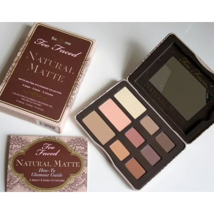 مجموعة ظلال عيون Natural Eyes Neutral الحائزة على جوائز تضم تسعة ألوان مطفأة مذهلة لإطلالات العيون النهارية أو المسائية. حوّل العيون من ناعمة وجميلة إلى جذابة بمهارة مع هذه الظلال التسعة الرائعة المحايدة غير اللامعة التي | فييلا بيوتي مجموعة ظلال عيون Natural Eyes Neutral