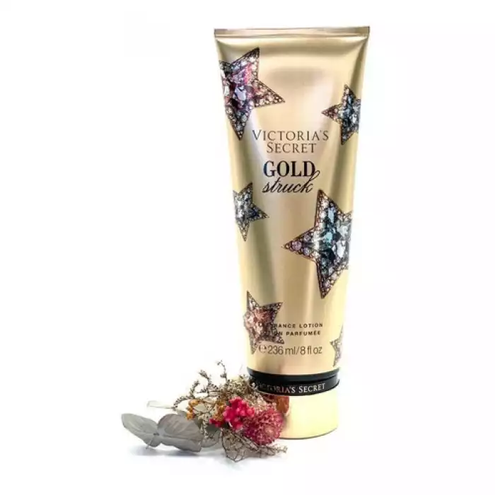 لطالما كانت Victorias Secret هي الهدف من الذهاب إلى العلامة التجارية للعطور المثيرة والأنثوية. تتميز مجموعة الهدايا هذه بغسول الجسم الفاخر ورذاذ عطري في واحدة من أكثر روائح فيكتوريا سيكريت شهرة حتى تتمكن من تجربة عطرك ا | فييلا بيوتي لطالما كانت Victorias Secret هي الهدف
