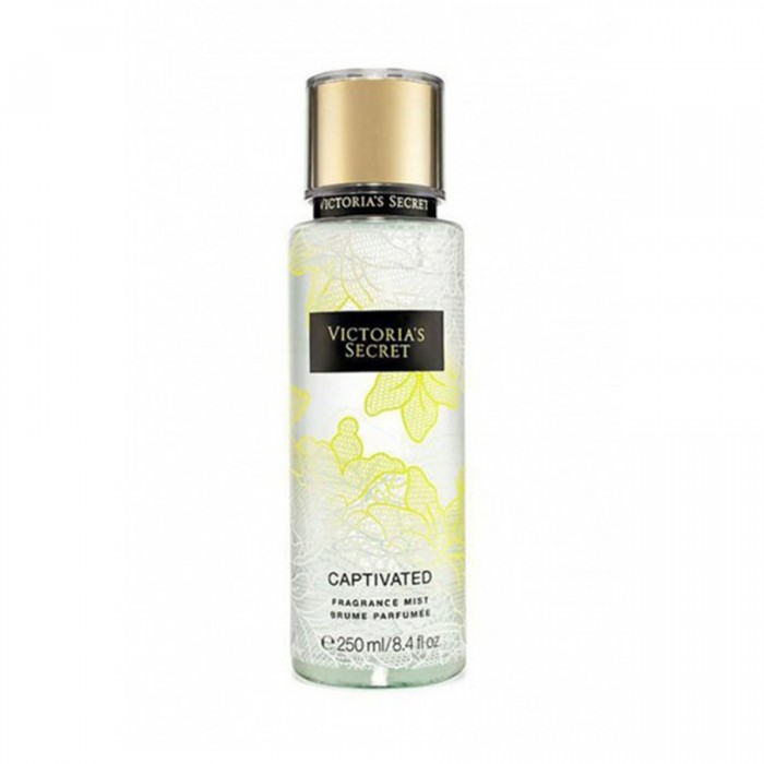 A refreshing and elegant body mist for women or menLeaves