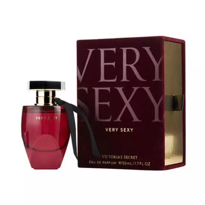 Glamorous and luxe, Very Sexy is a deep, woody slow-burn that lingers. The fragrance is bold from the start, with juicy clementine and tart wild blackberry wrapped in the sultry warmth of creamy woods and soft vanilla or | Veela Beauty Glamorous and luxe, Very Sexy is a deep, woody slow-burn