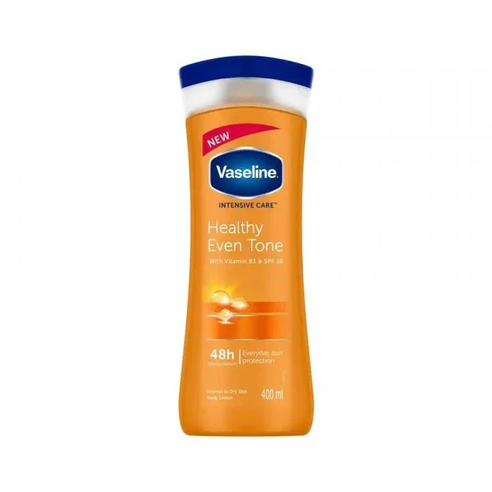 لوشن Vaseline Intensive Care Even Tone Body Lotion هو لوشن ترميم عميق للجسم غني بفيتامين B3 و SPF 10 ، يرطب لمدة تصل إلى 48 ساعة ويحمي من أضرار أشعة الشمس. | فييلا بيوتي لوشن Vaseline Intensive Care Even Tone Body Lotion هو