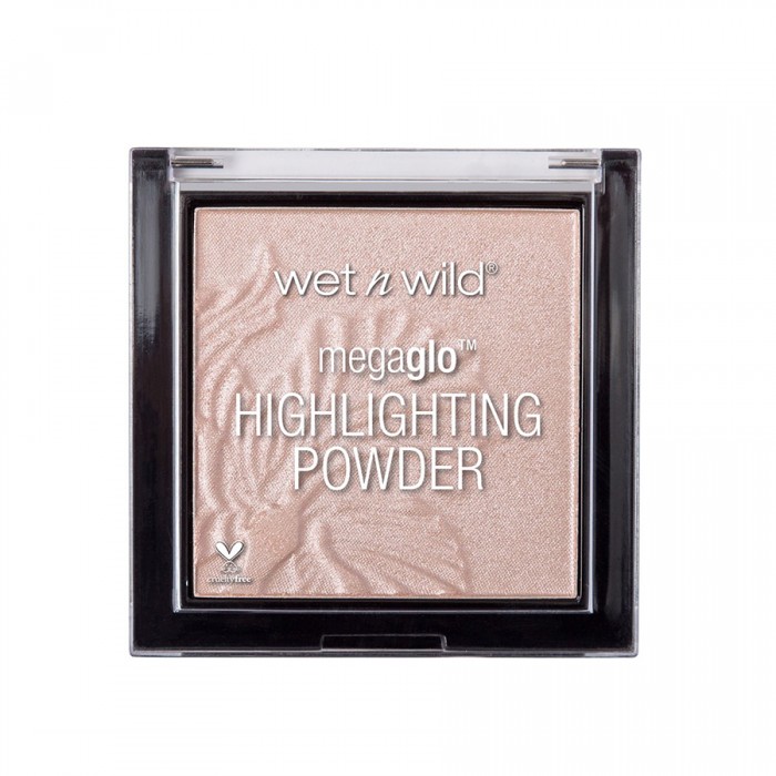 Wet N Wild MegaGlo Highlighting Powder E319 Blossom GlowIt is stable for a long timePerfect for everyday useVelvety soft touchGives your skin a glowing glowApply on the cheekbones, around the eyes, or wherever you a | Veela Beauty Wet N Wild MegaGlo Highlighting Powder E319 Blossom GlowIt