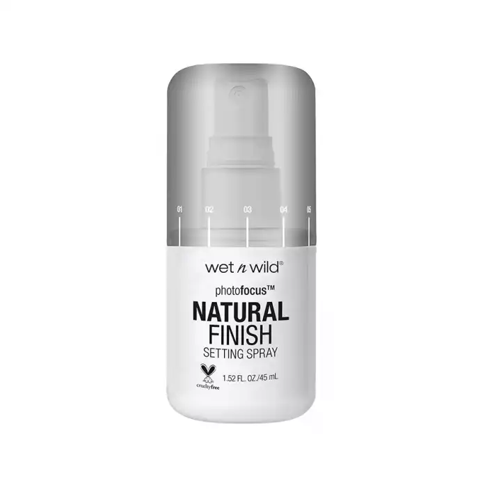 Wet N Wild Photo Focus Setting Spray E301A
It sets makeup