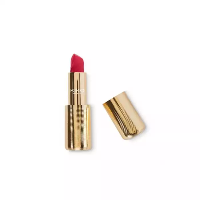 Kiko Ocean Feel Lipstick 02 -KIKO Ocean Feel Lipstick has just come out of the KIKO lipstick line at the end of March. -The limited edition KiKo premium lipstick line of the Ocean Feel With an extremely fancy and uniq | Veela Beauty Kiko Ocean Feel Lipstick 02 | فييلا بيوتي