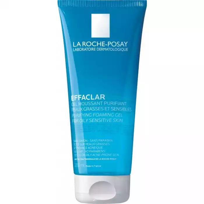 نظفي بشرتك المعرضة للعيوب بلطف باستخدام جل الرغوة La Roche-Posay Effaclar ، وهو جل منظف للبشرة الدهنية والحساسة. تزيل التركيبة المنقية الأوساخ والأوساخ والدهون من سطح الجلد دون الإخلال بتوازنها الدقيق. تُترك بشرتك نظيفة | فييلا بيوتي نظفي بشرتك المعرضة للعيوب بلطف