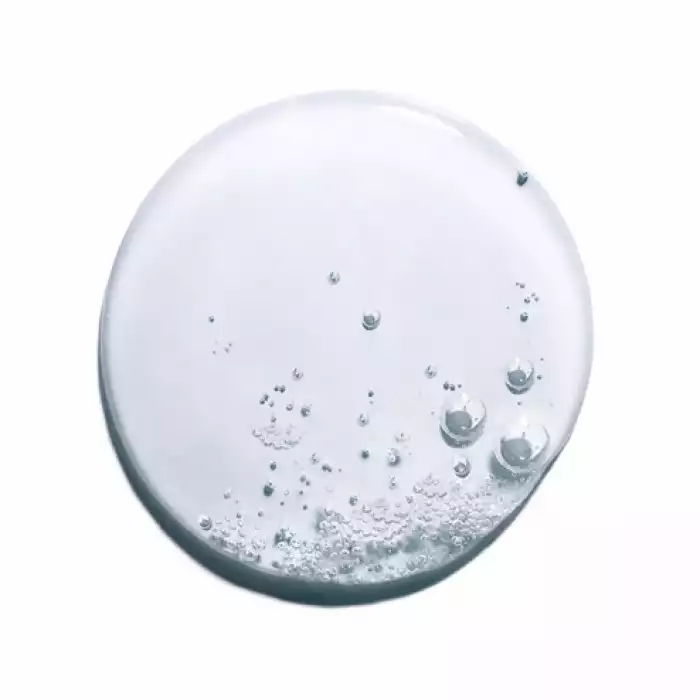 نظفي بشرتك المعرضة للعيوب بلطف باستخدام جل الرغوة La Roche-Posay Effaclar ، وهو جل منظف للبشرة الدهنية والحساسة. تزيل التركيبة المنقية الأوساخ والأوساخ والدهون من سطح الجلد دون الإخلال بتوازنها الدقيق. تُترك بشرتك نظيفة | فييلا بيوتي نظفي بشرتك المعرضة للعيوب بلطف